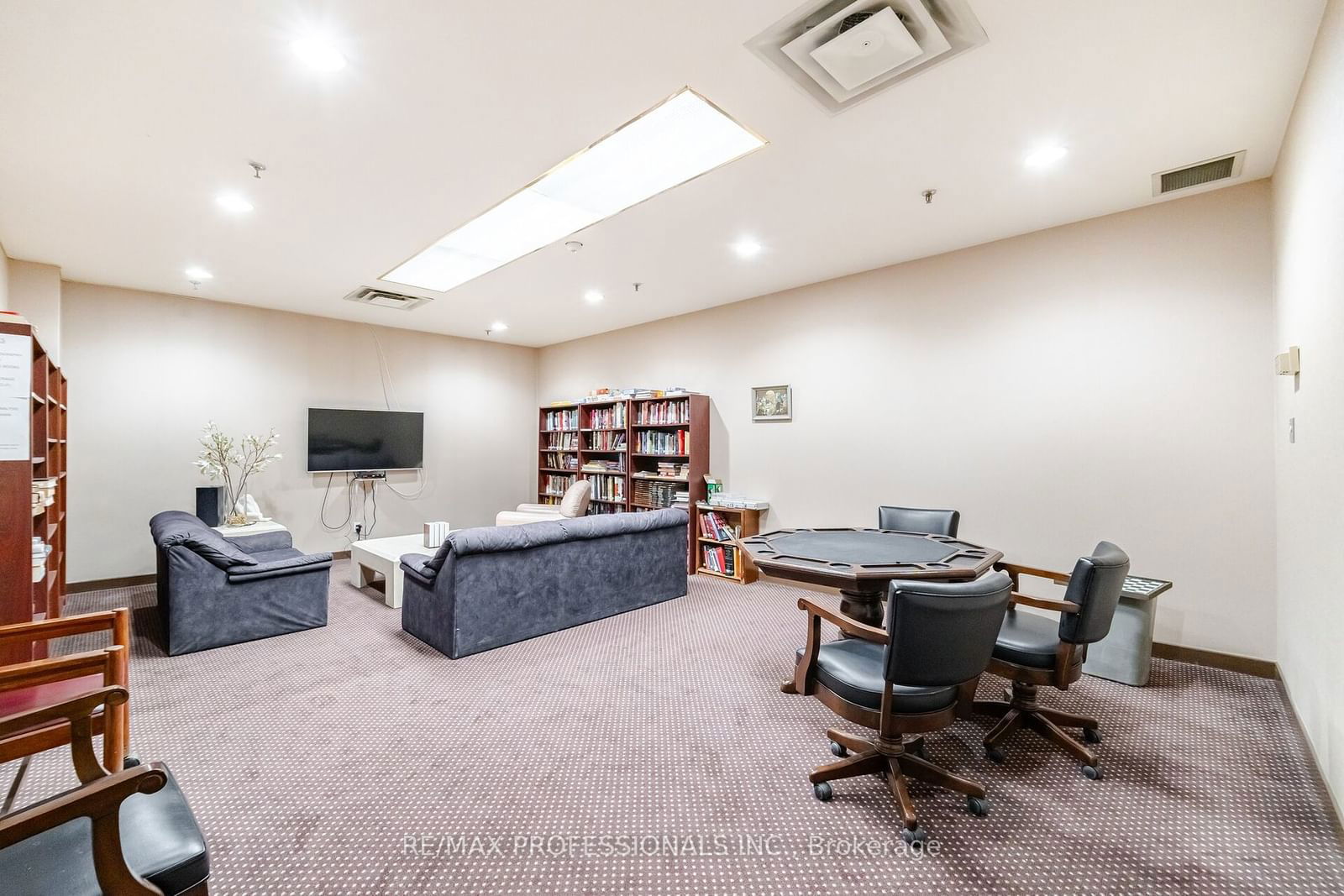 7 Broadway Ave, unit 301 for sale - image #35