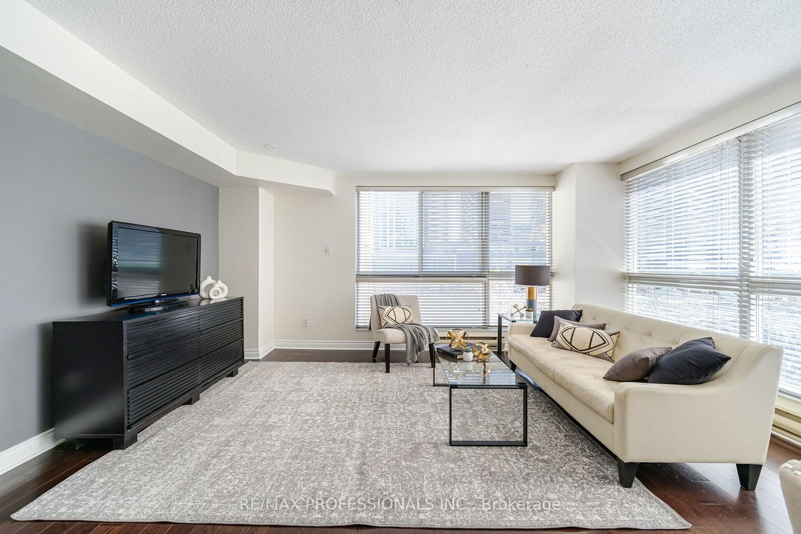 7 Broadway Ave, unit 301 for sale - image #7