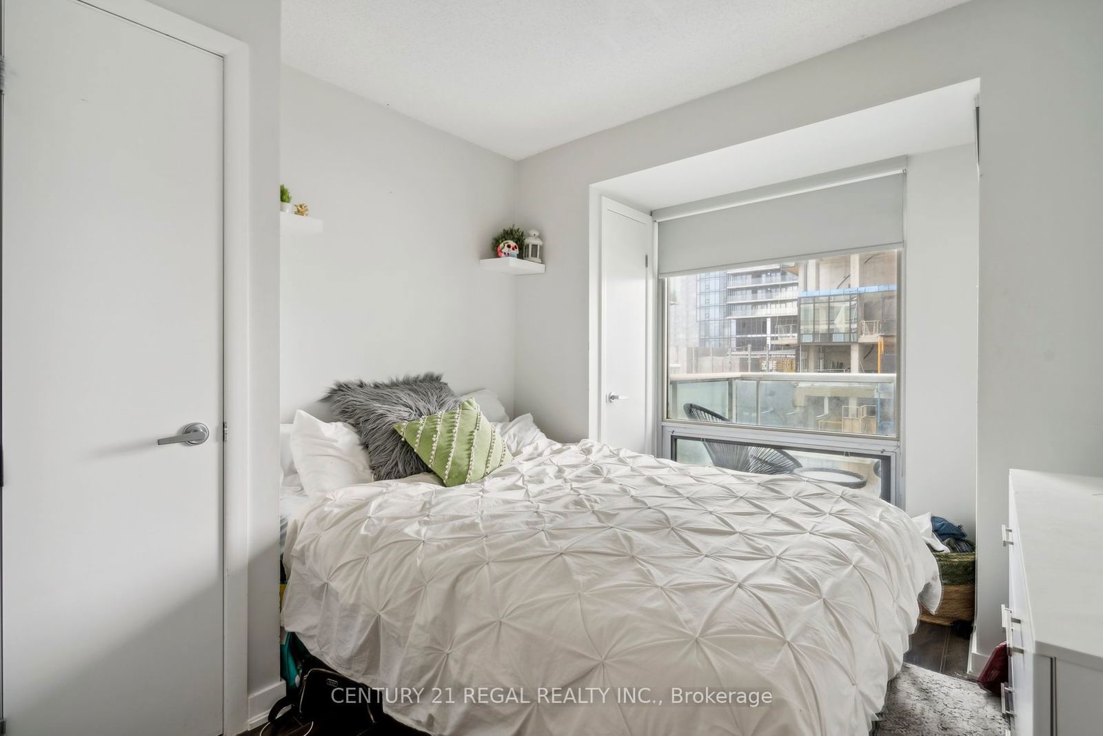 81 Navy Wharf Crt, unit 1609 for sale - image #18