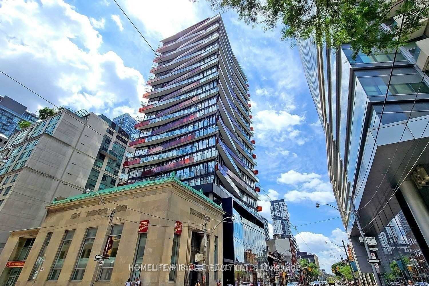 215 Queen St W, unit 1810 for sale - image #2