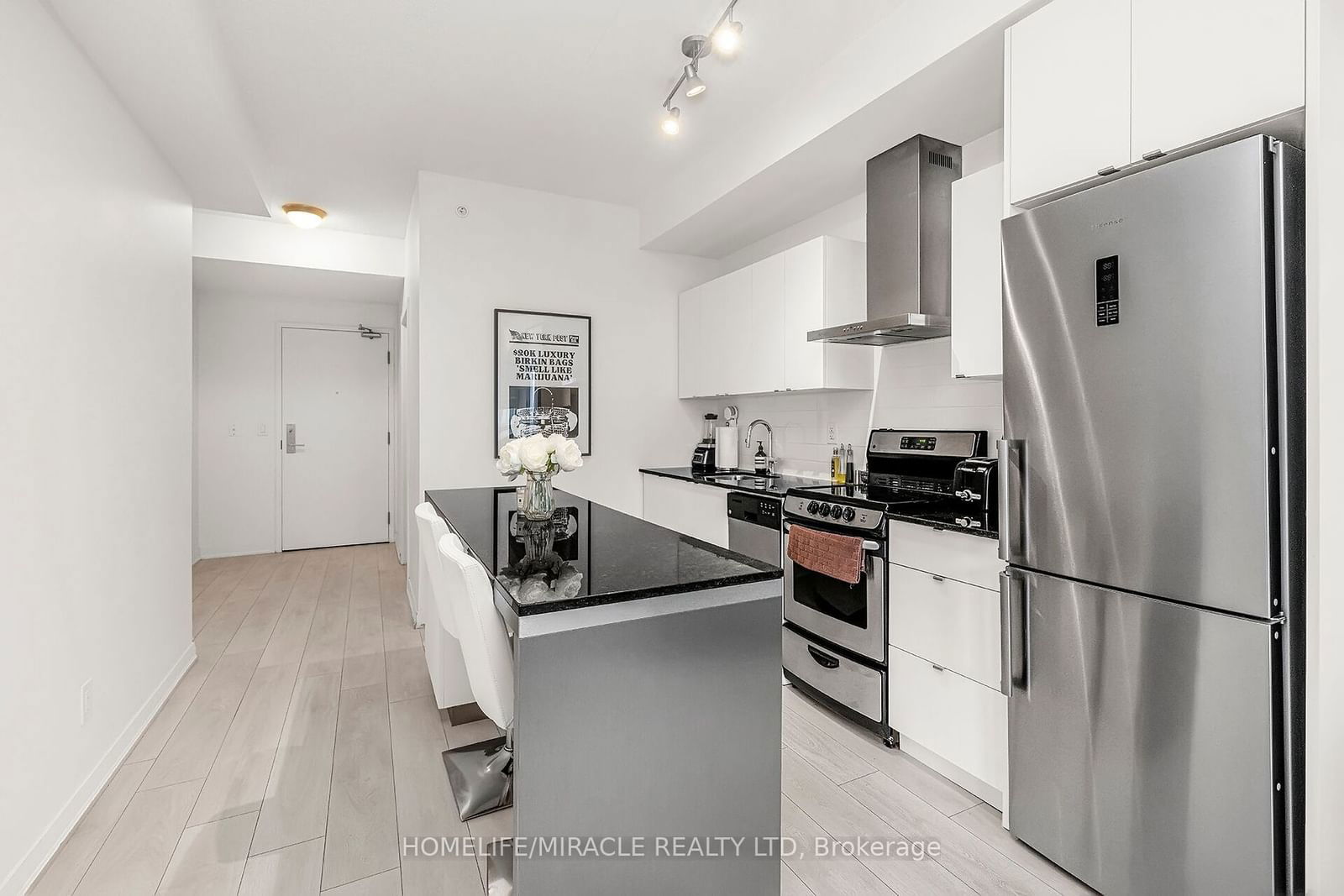 51 East Liberty St, unit 1108 for sale - image #19