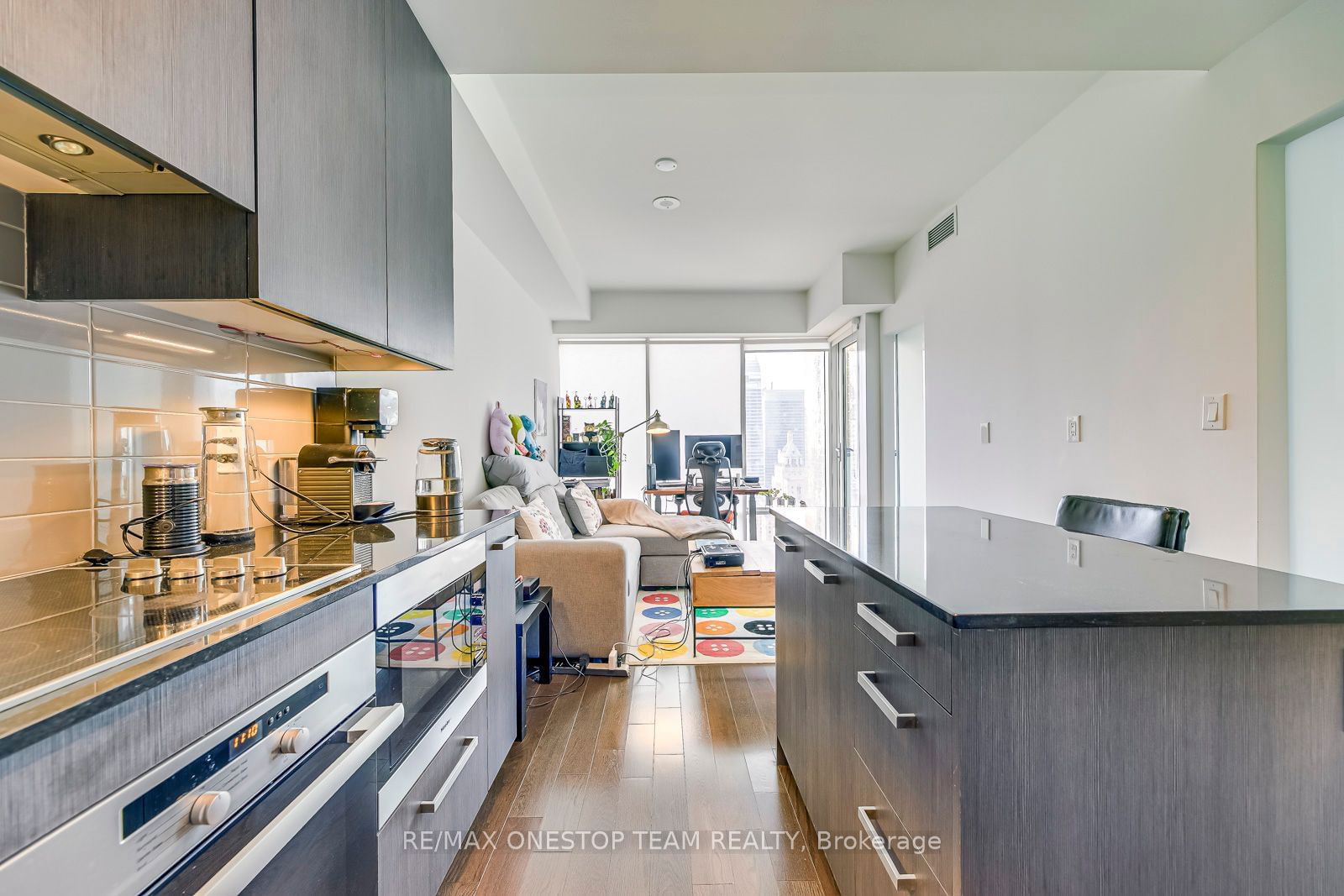 8 The Esplanade, unit 3703 for sale - image #12