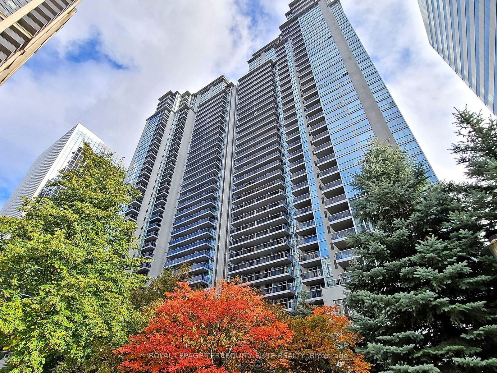 4978 Yonge St, unit 1608 for sale - image #2