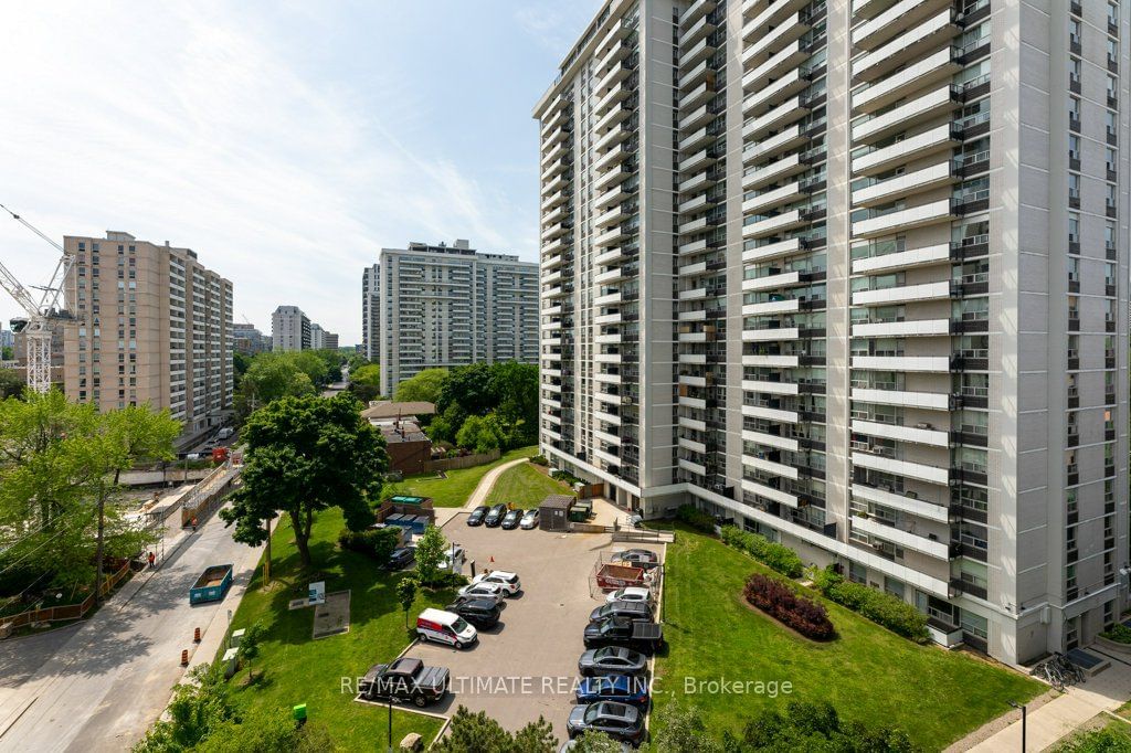 300 Balliol Street Condos, Midtown, Toronto