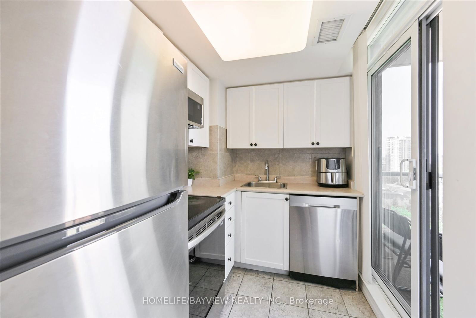 30 Harrison Garden Blvd, unit 1610 for sale - image #12