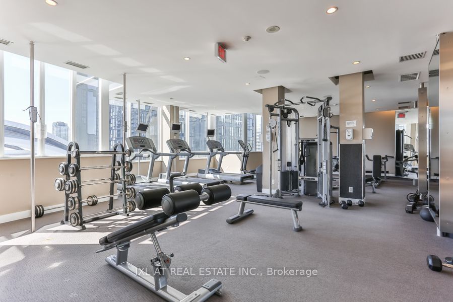 270 Wellington St W, unit 1122 for sale - image #29