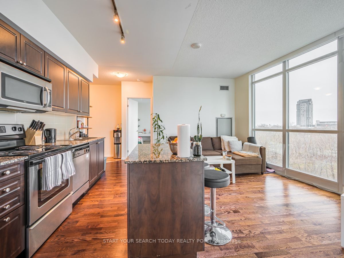 215 Fort York Blvd, unit 710 for sale