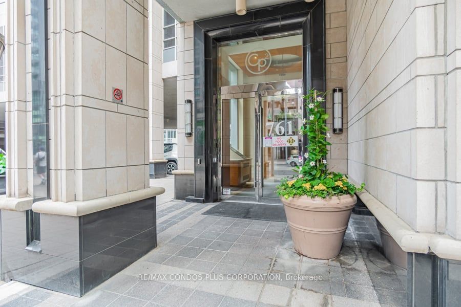 761 Bay St, unit 3403 for sale