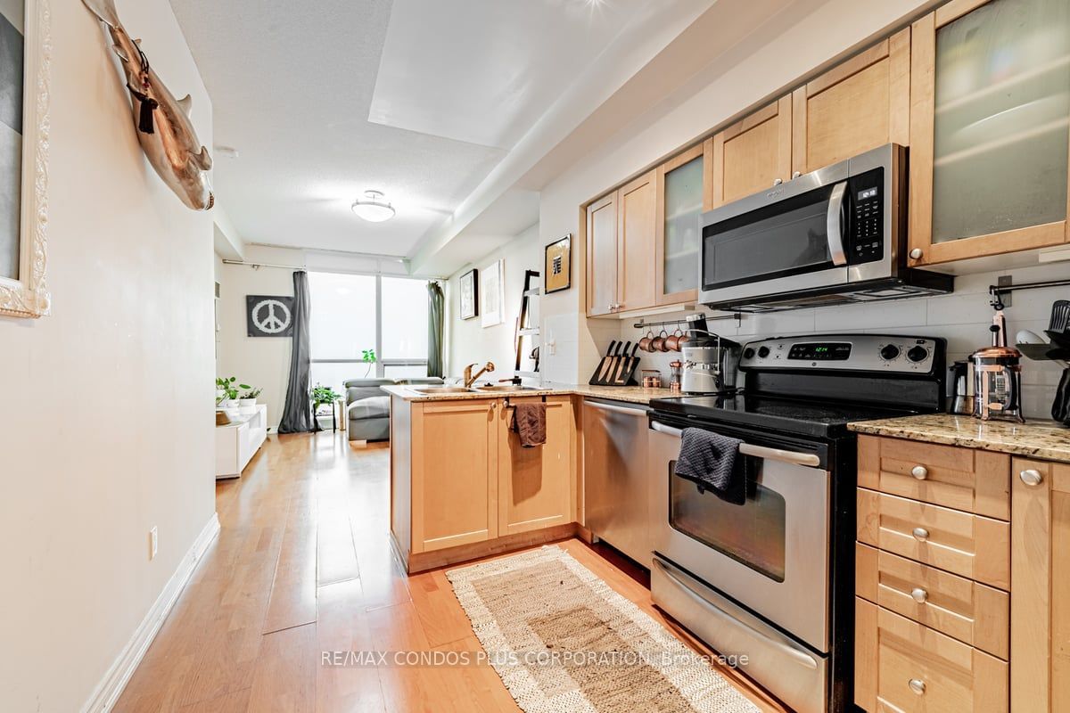 761 Bay St, unit 3403 for sale - image #2