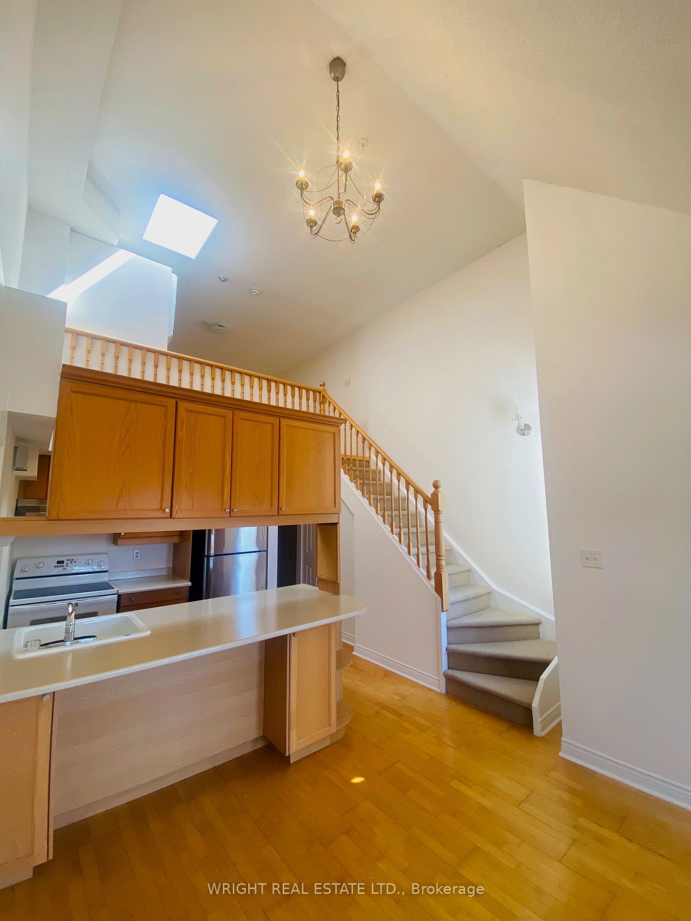 217 St George St, unit 51 for rent - image #8