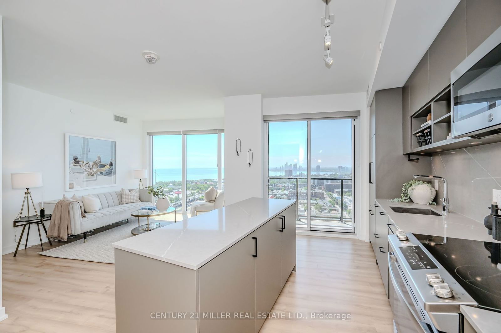 135 East Liberty St, unit #2603 for sale - image #8