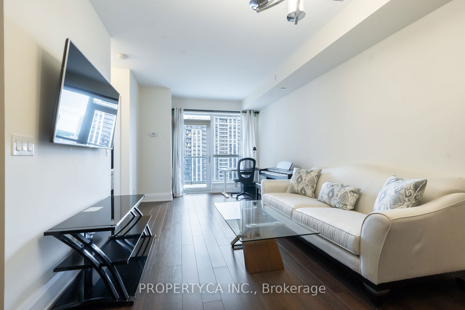 120 Harrison Garden Blvd, unit 1310 for sale - image #10