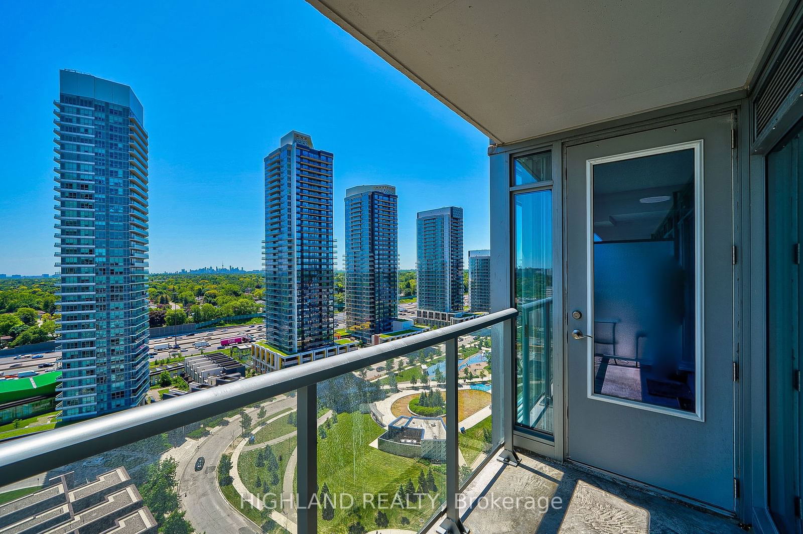 72 Esther Shiner Blvd, unit 2203 for sale - image #5