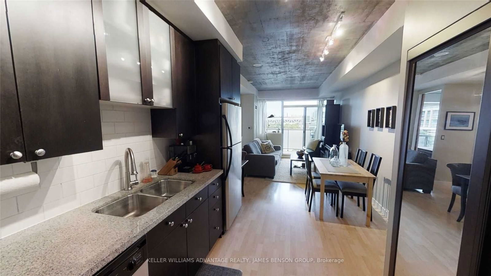 1 Shaw St, unit 423 for sale - image #4