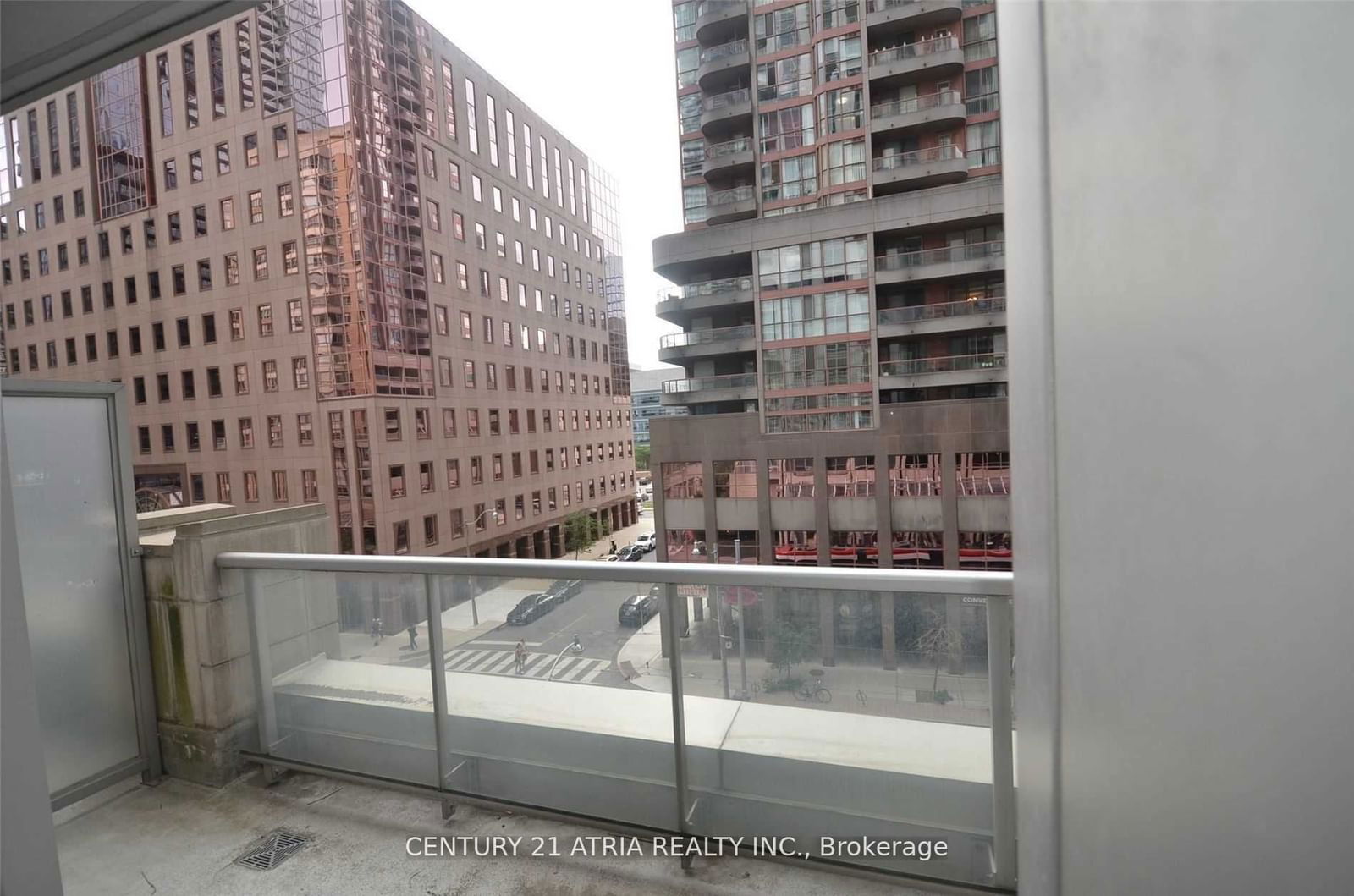 761 Bay St W, unit 309 for rent