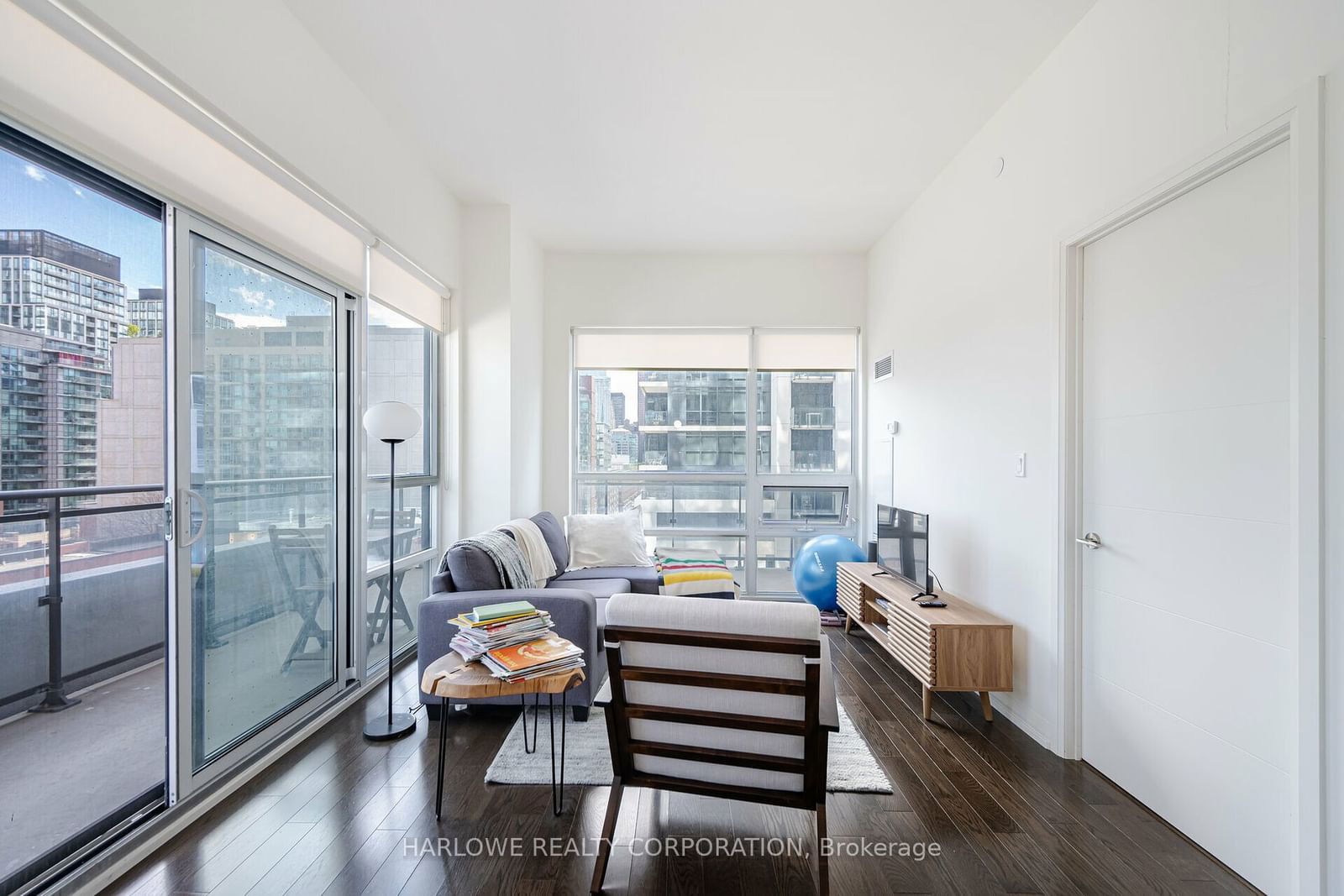 460 Adelaide St E, unit 1021 for sale