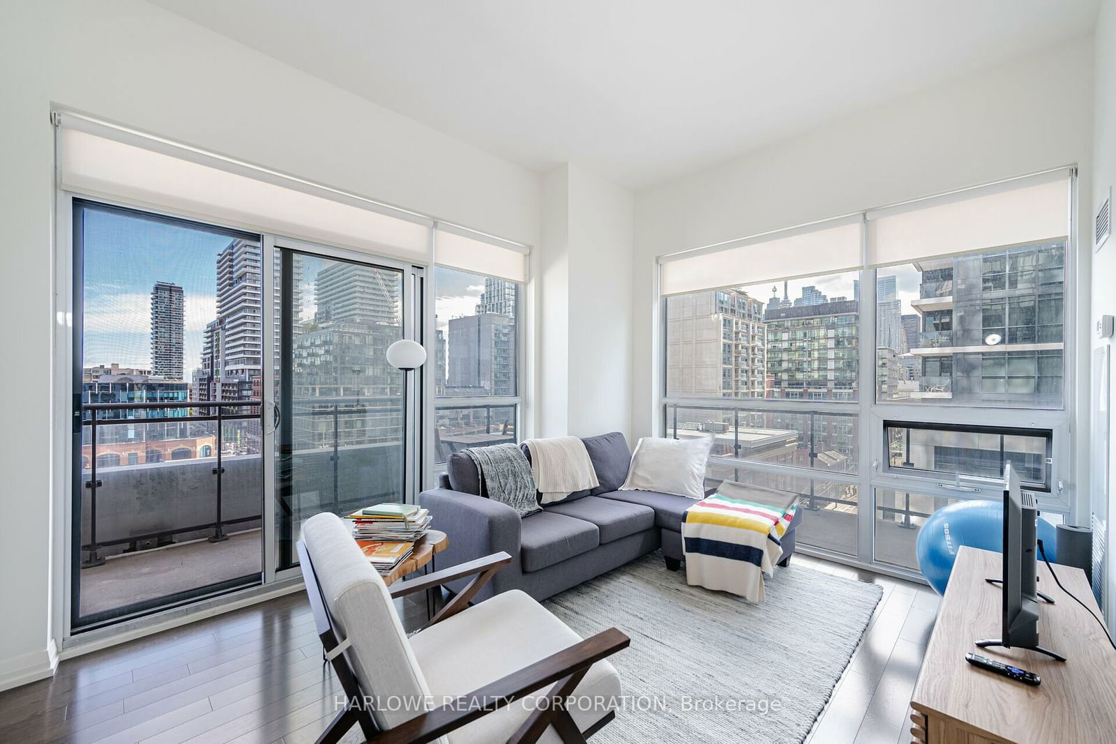 460 Adelaide St E, unit 1021 for sale