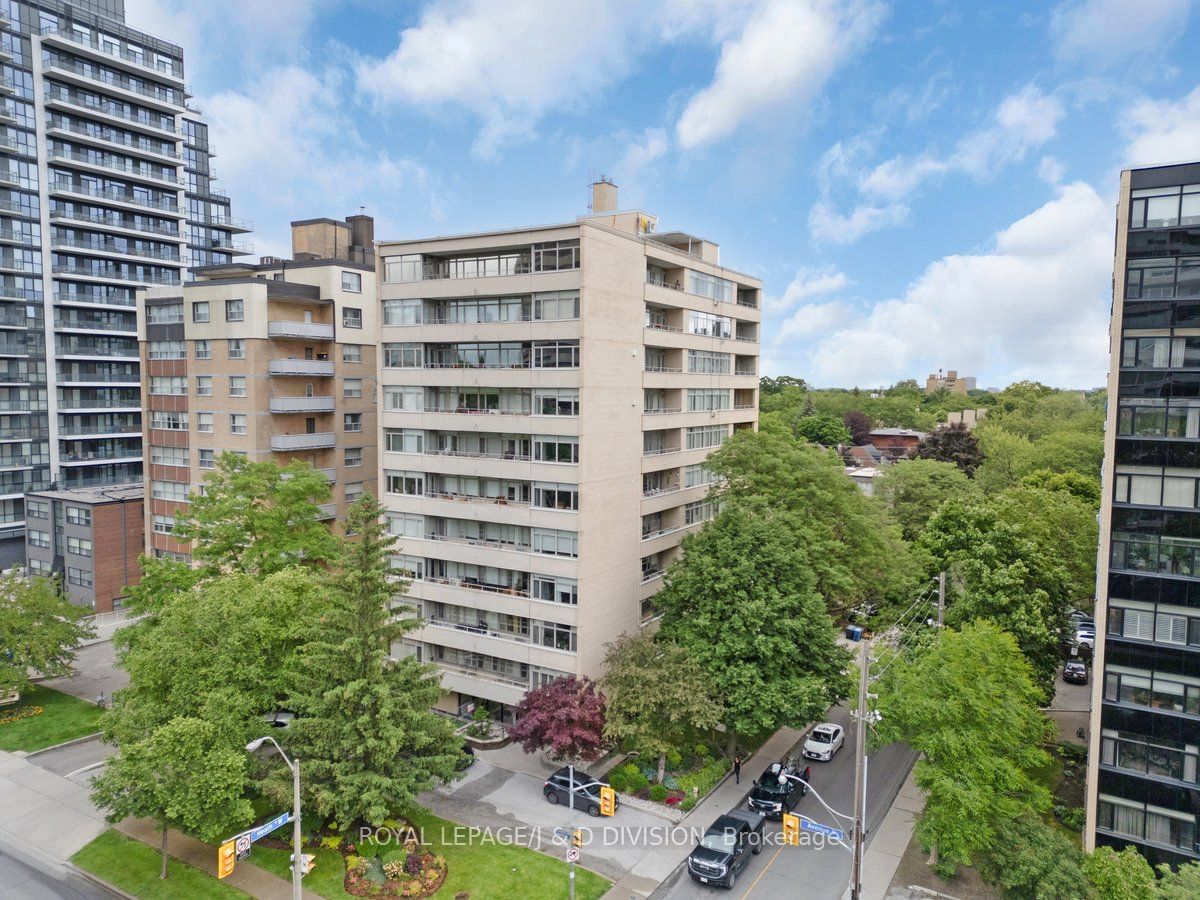 581 Avenue Rd, unit 404 for sale - image #1