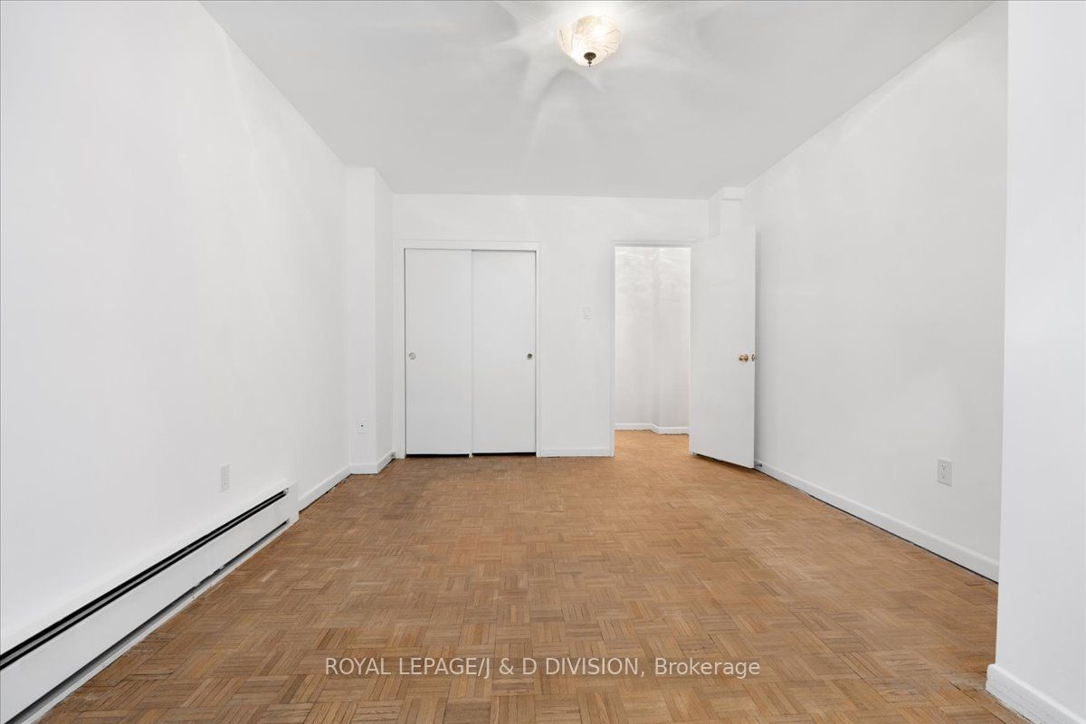 581 Avenue Rd, unit 404 for sale - image #11