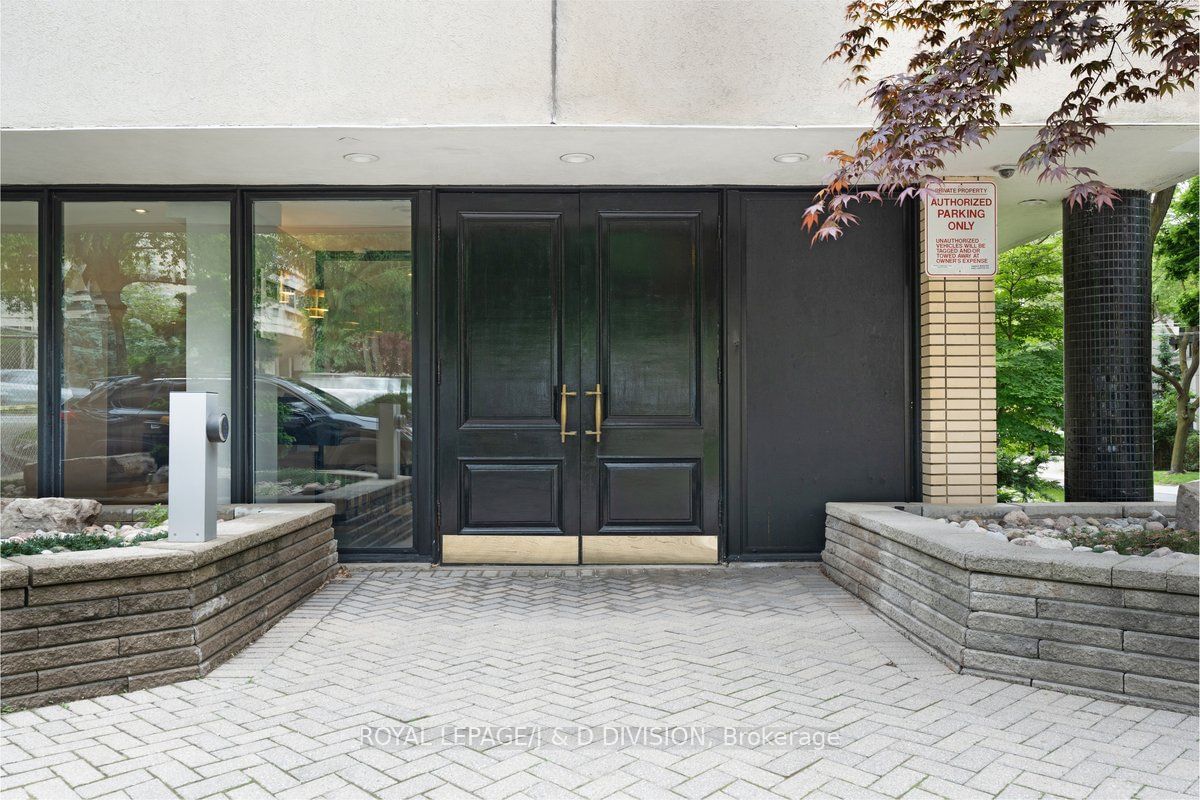 581 Avenue Rd, unit 404 for sale - image #16