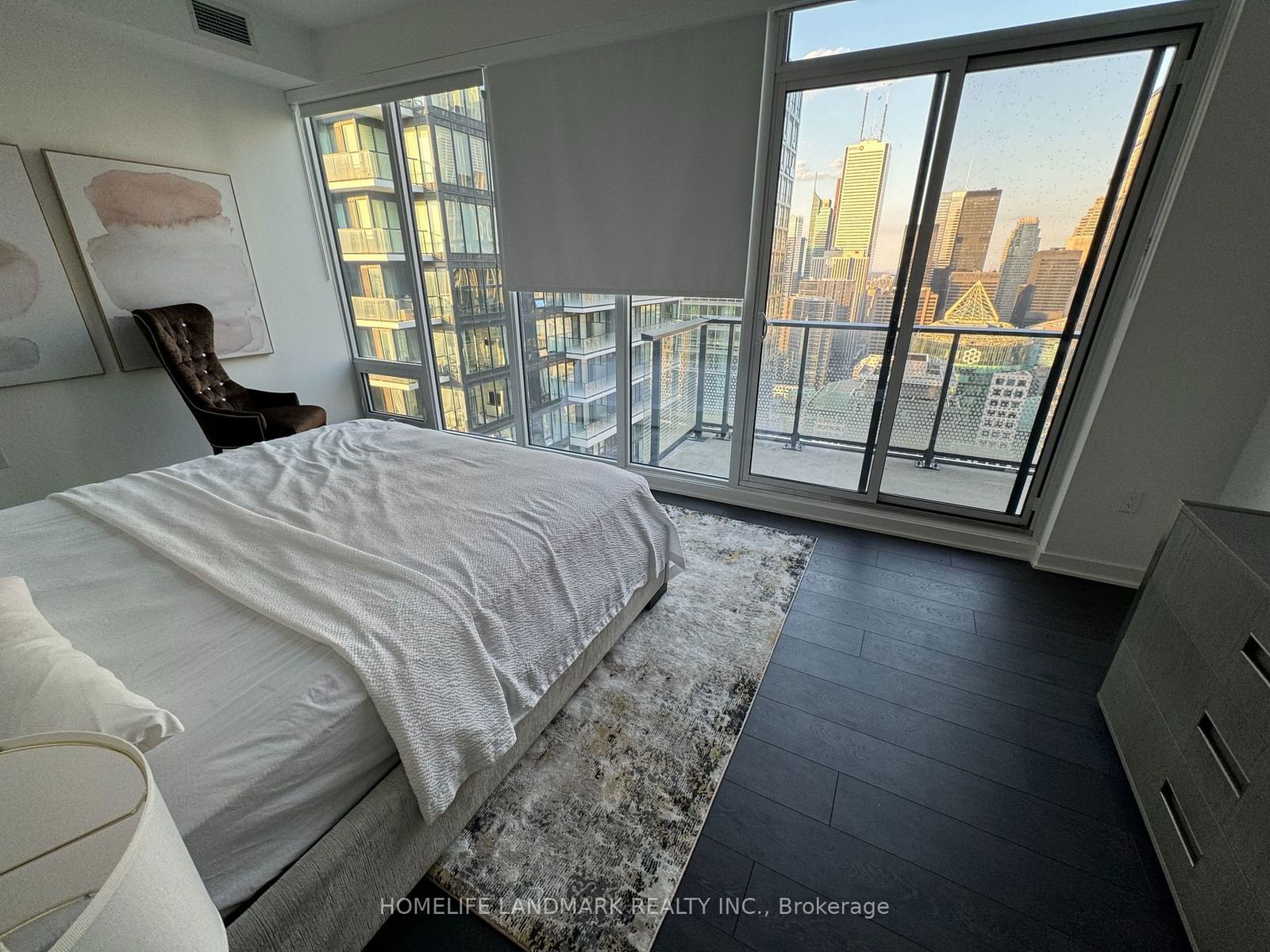 115 Blue Jays Way, unit PH5001 for rent - image #5