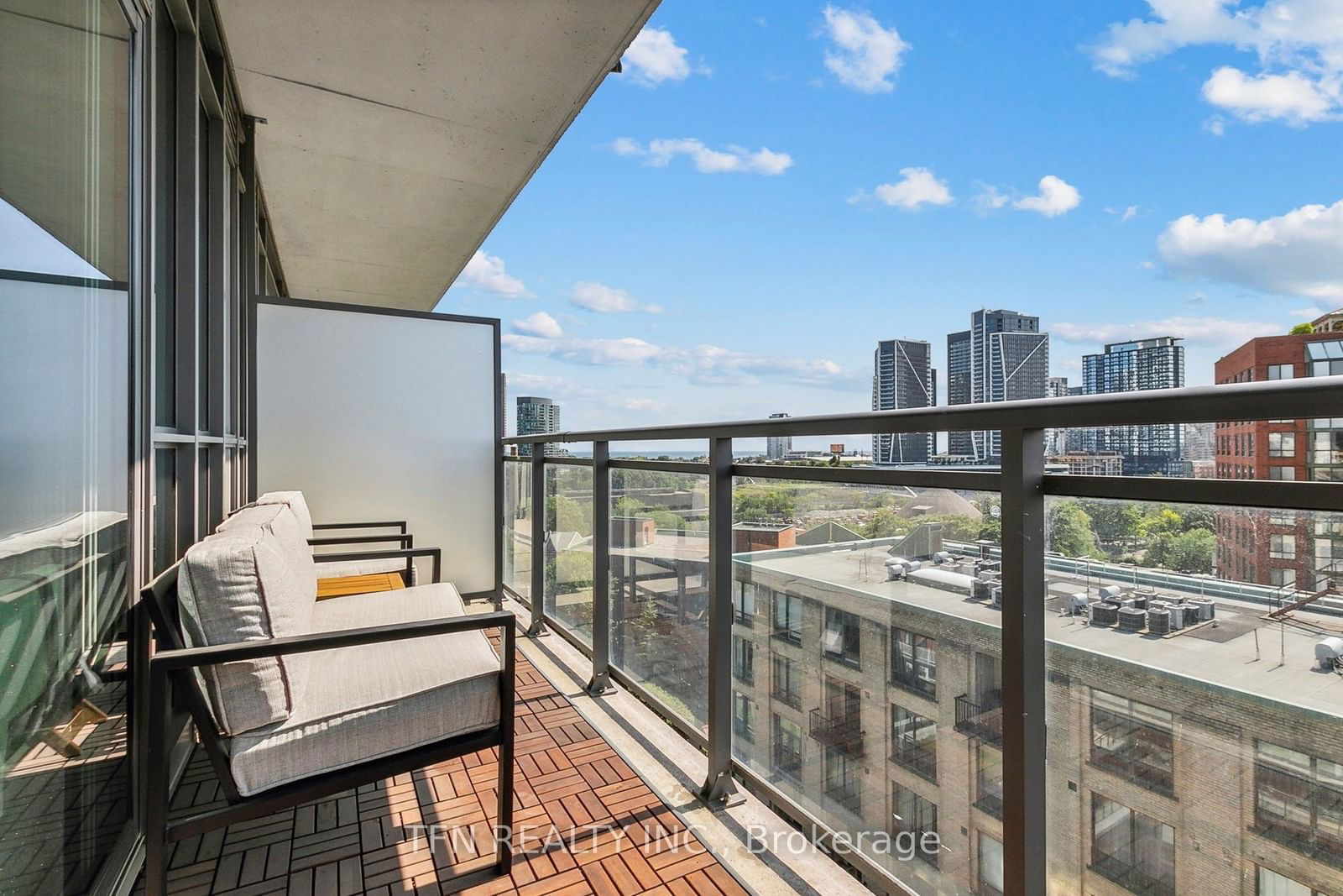 775 King St W, unit 906 for sale - image #19