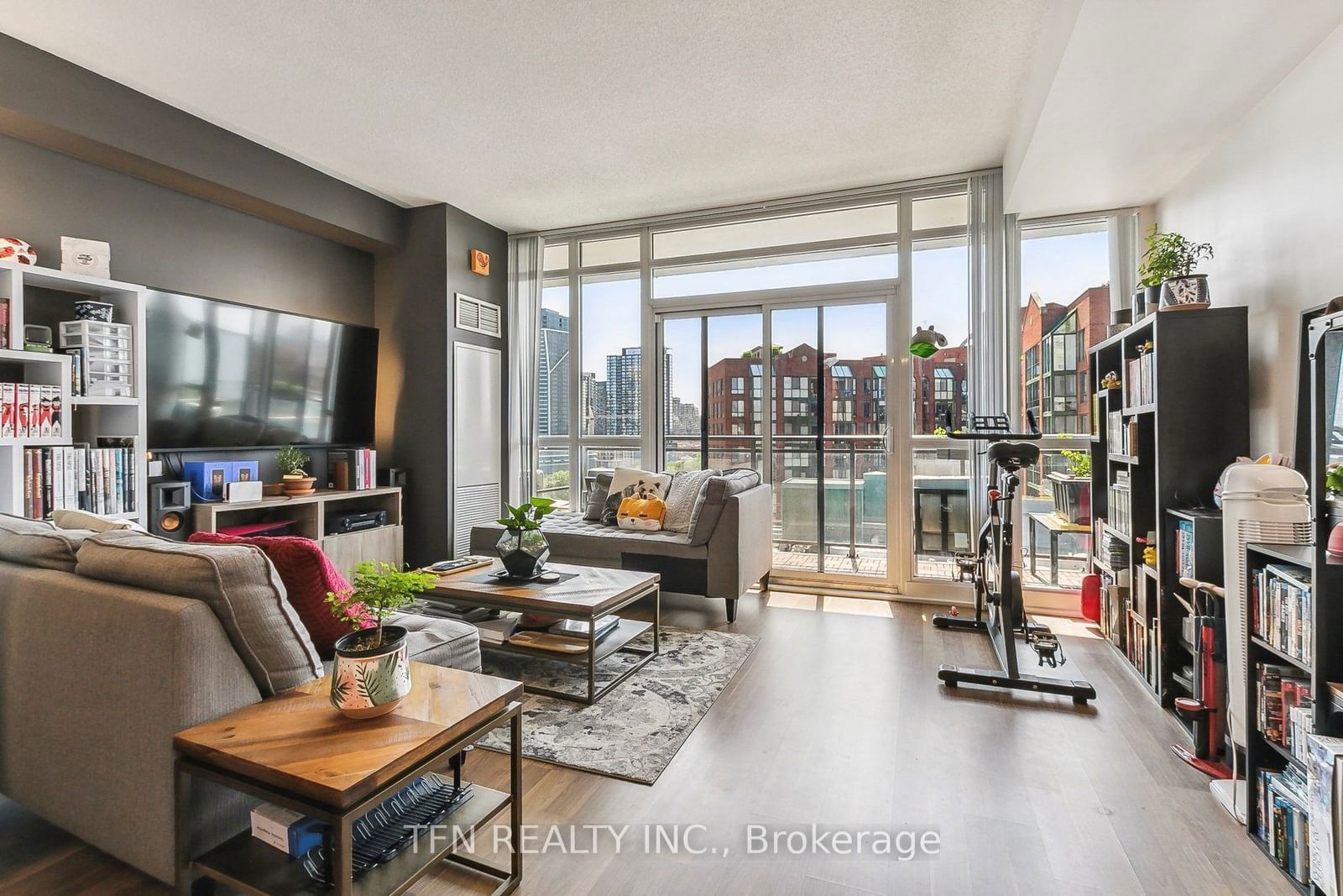 775 King St W, unit 906 for sale - image #30