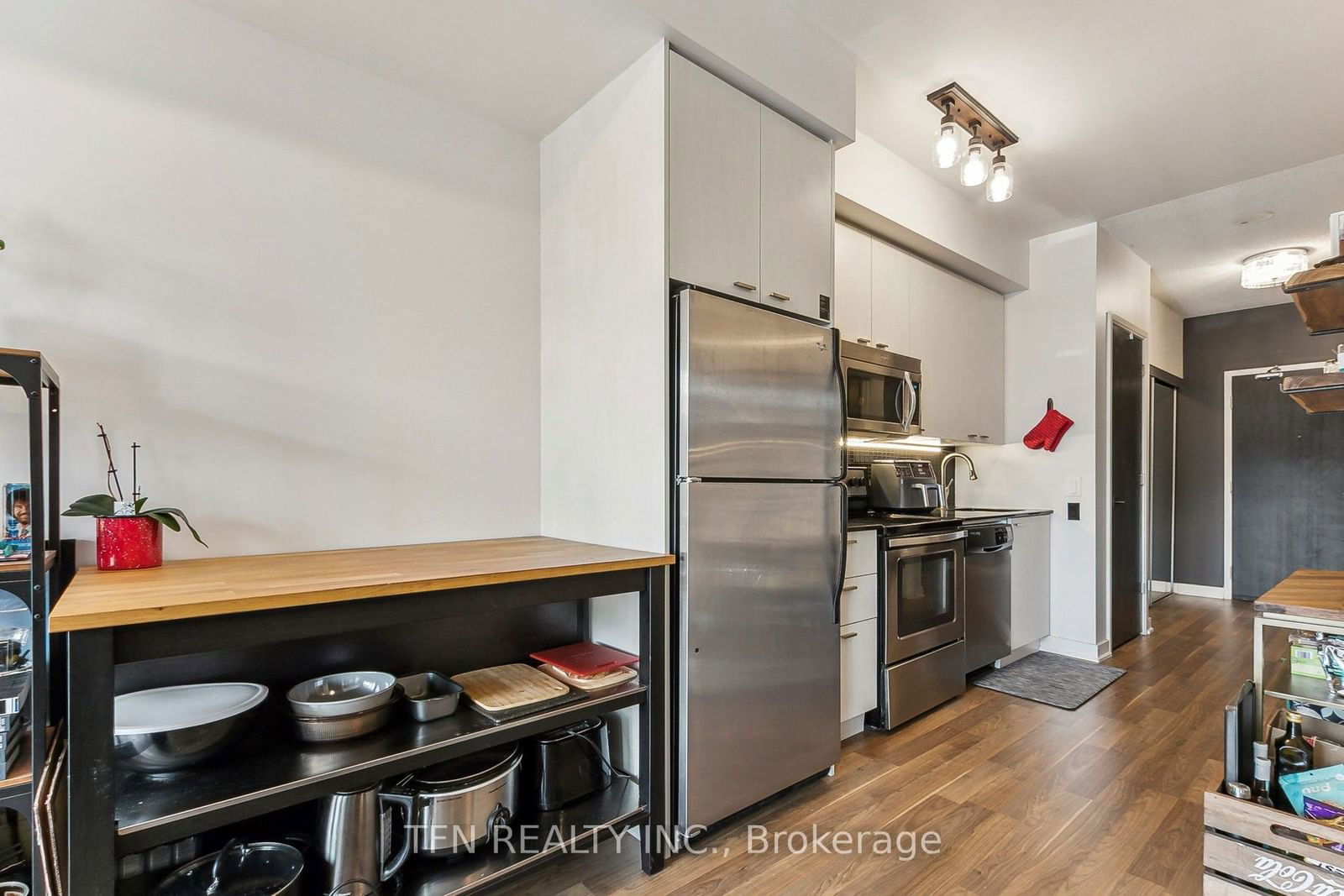 775 King St W, unit 906 for sale - image #5