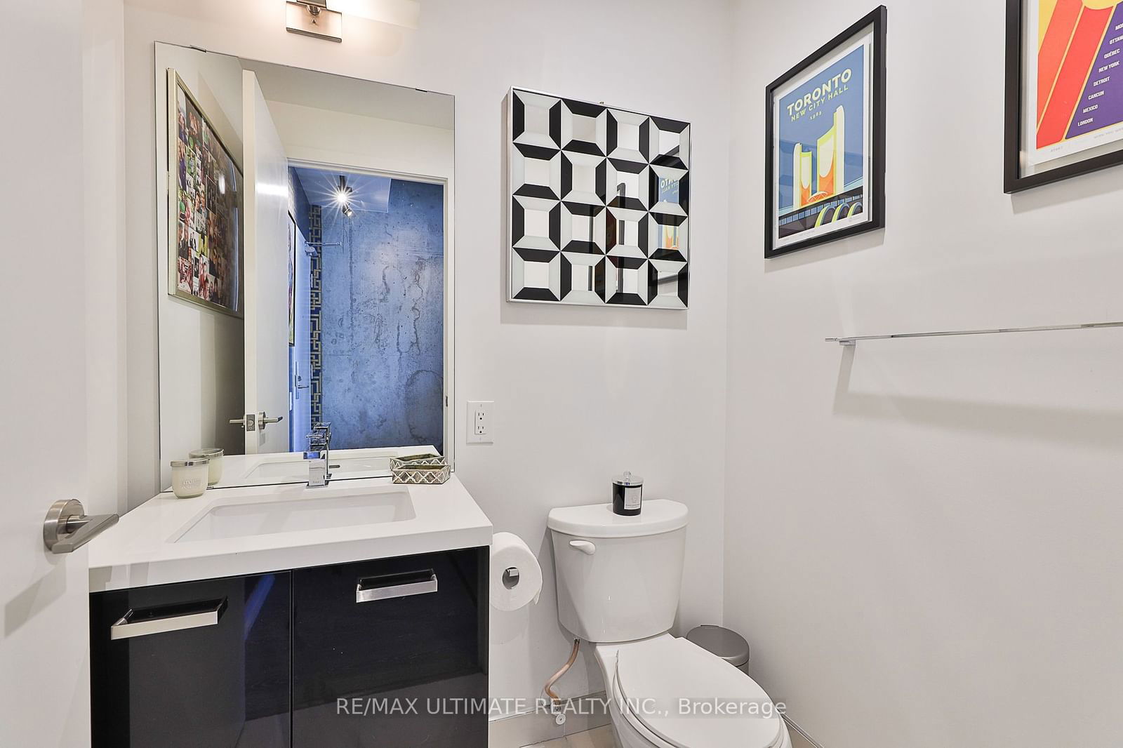 39 Brant St, unit Ph07 for sale - image #3