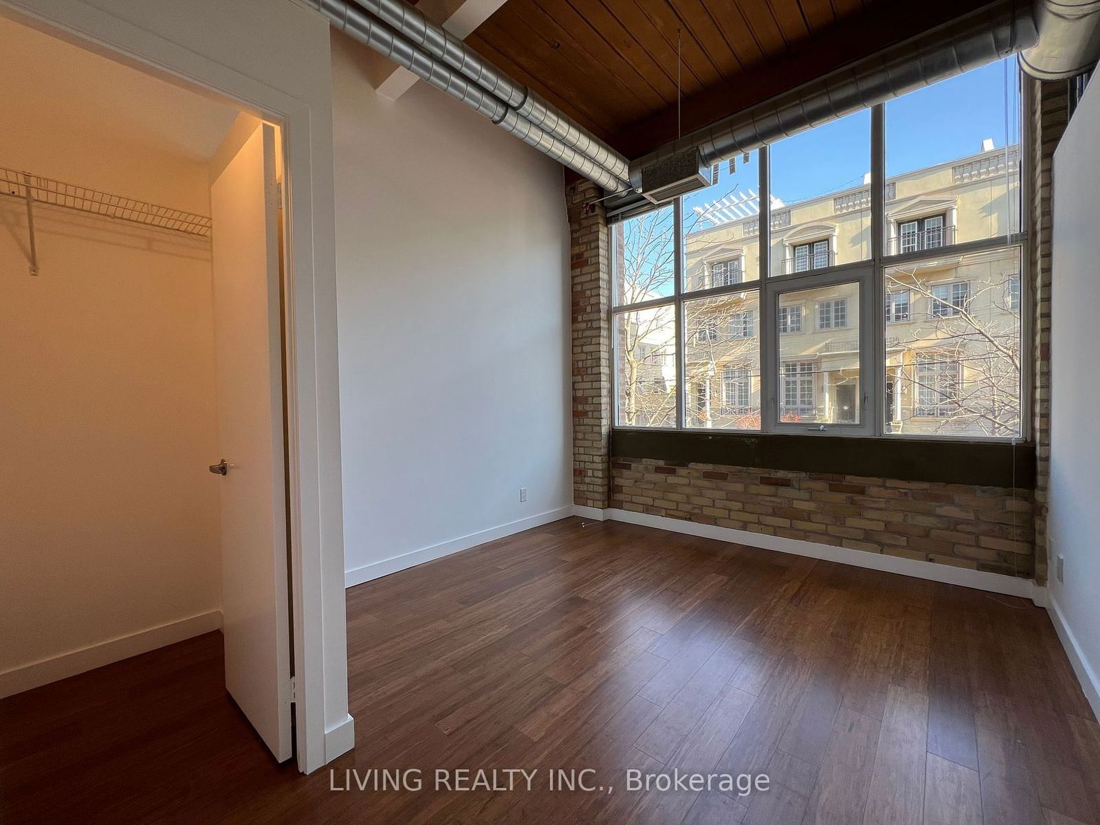 955 Queen St W, unit 218 for sale - image #10