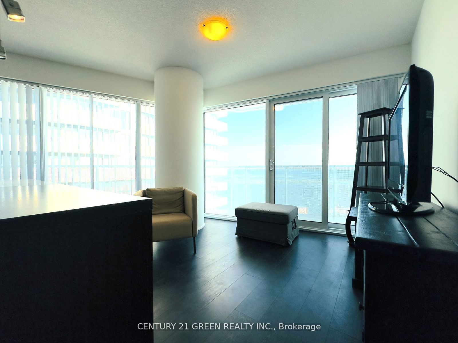 100 Harbour St, unit 5407 for sale