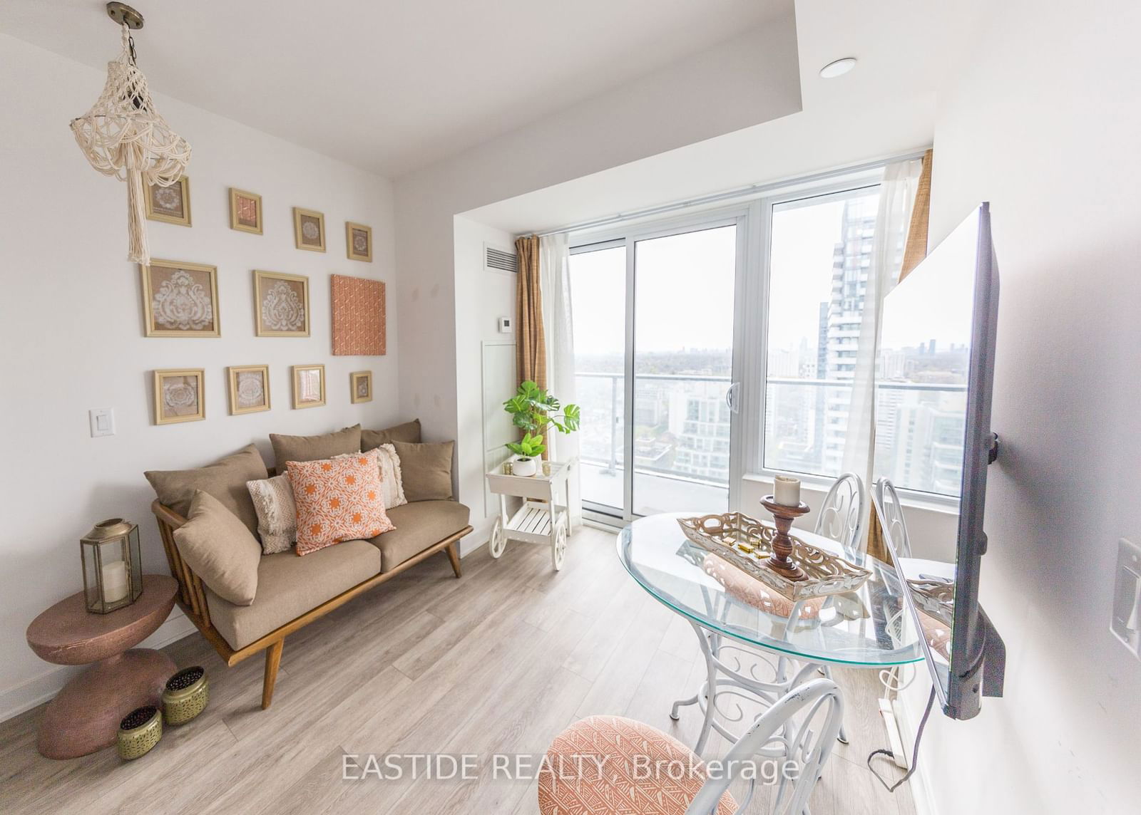 195 Redpath Ave, unit 3106 for sale - image #2