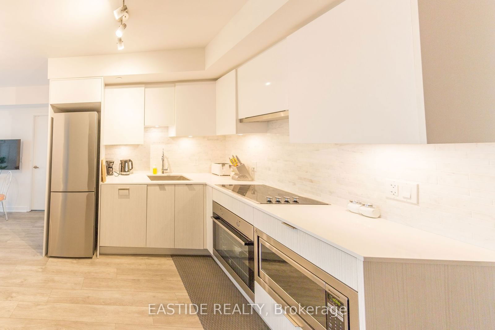 195 Redpath Ave, unit 3106 for sale - image #4