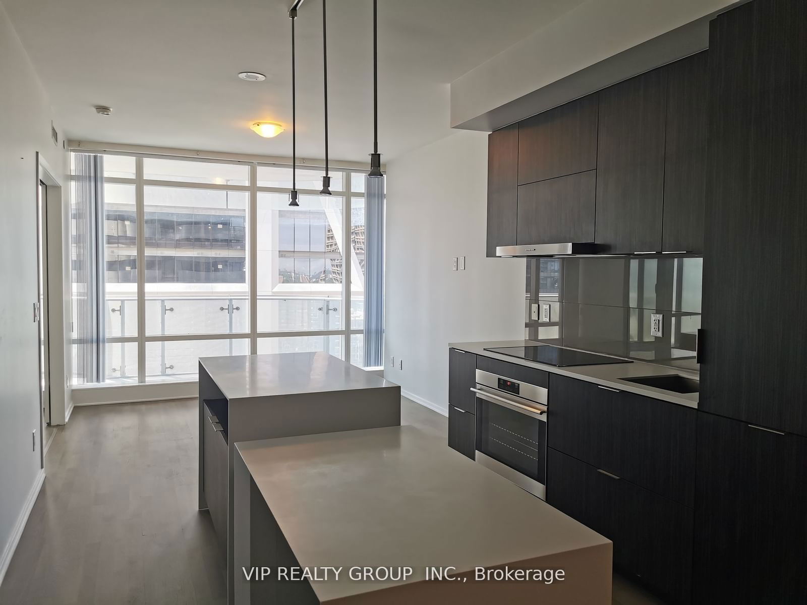 1 Bloor St E, unit 2209 for rent - image #2