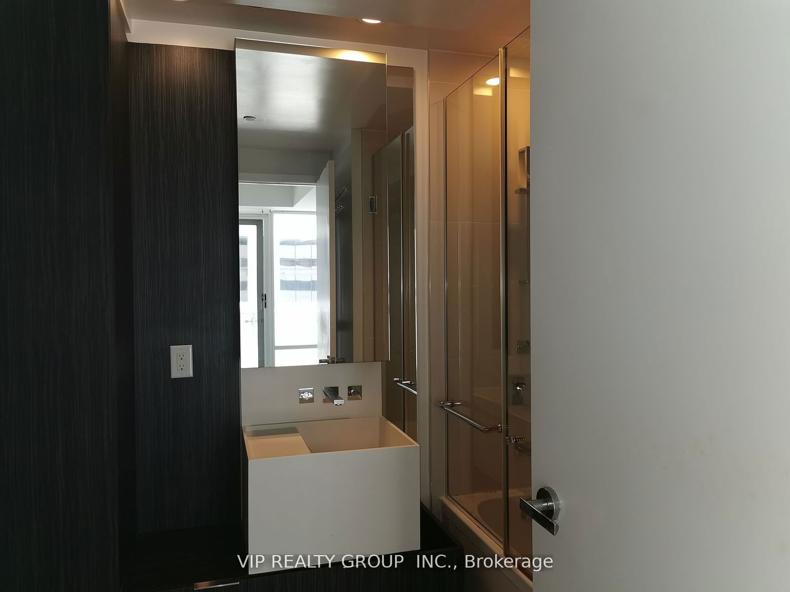 1 Bloor St E, unit 2209 for rent - image #8