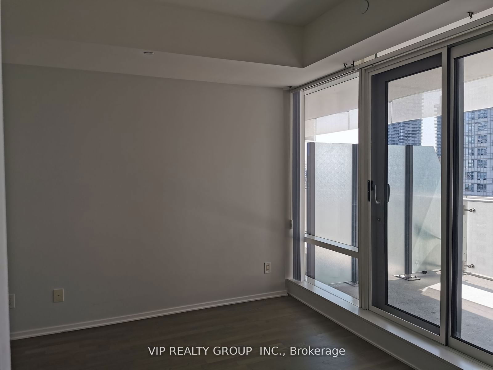 1 Bloor St E, unit 2209 for rent - image #9