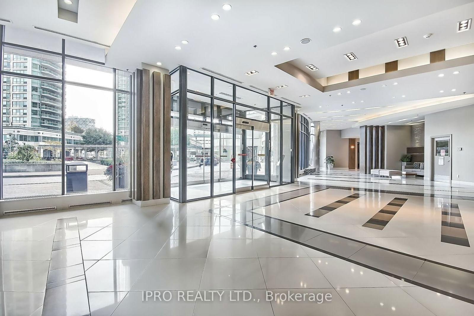 16 Harbour St, unit 4305 for sale - image #4