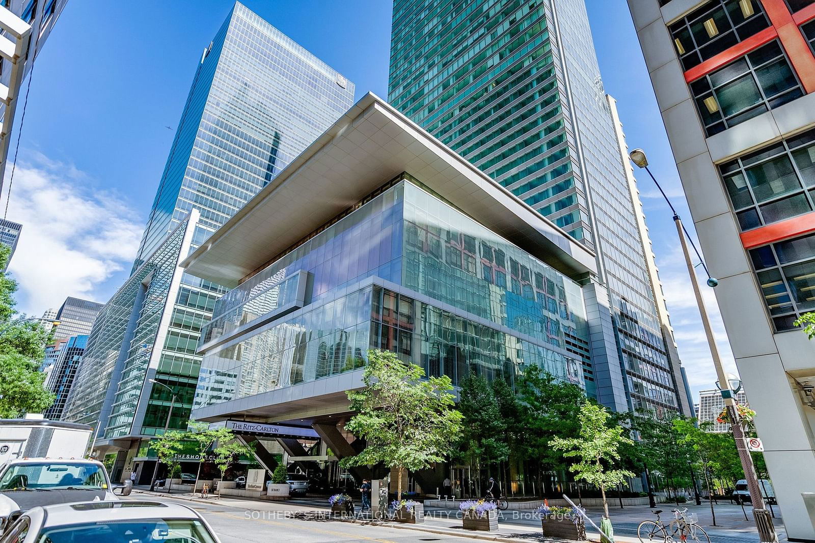 183 Wellington St W, unit 4601 for sale - image #1