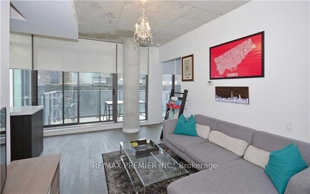 461 Adelaide St W, unit 440 for rent - image #2