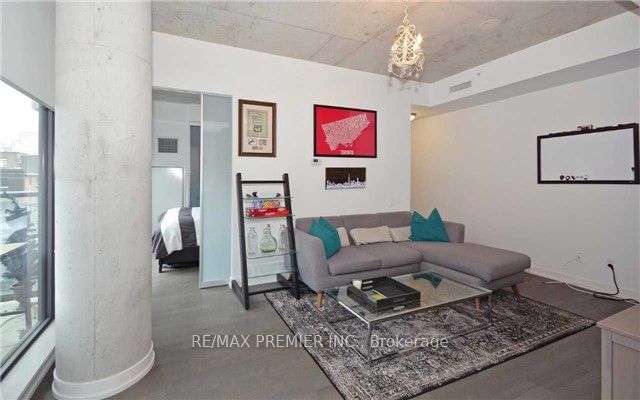 461 Adelaide St W, unit 440 for rent - image #3