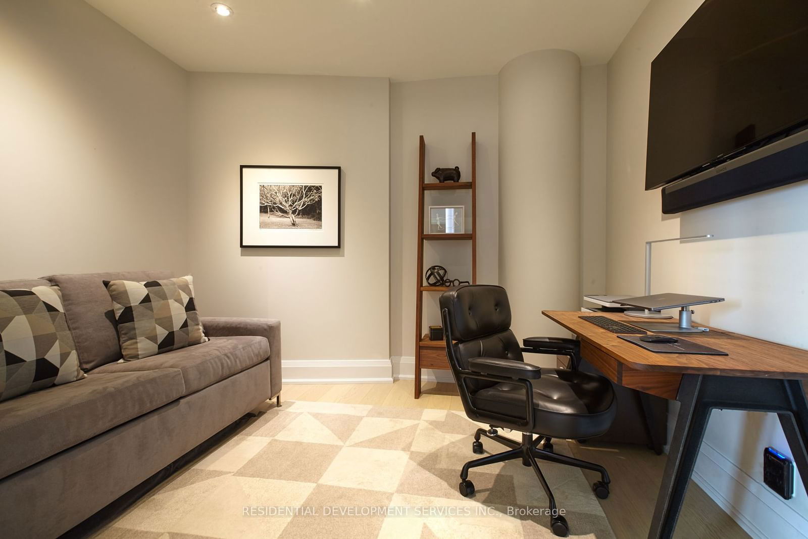 77 Charles St W, unit 1503 for sale - image #19