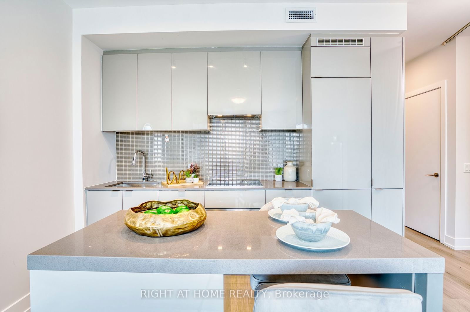 7 Grenville St, unit 2809 for sale - image #6