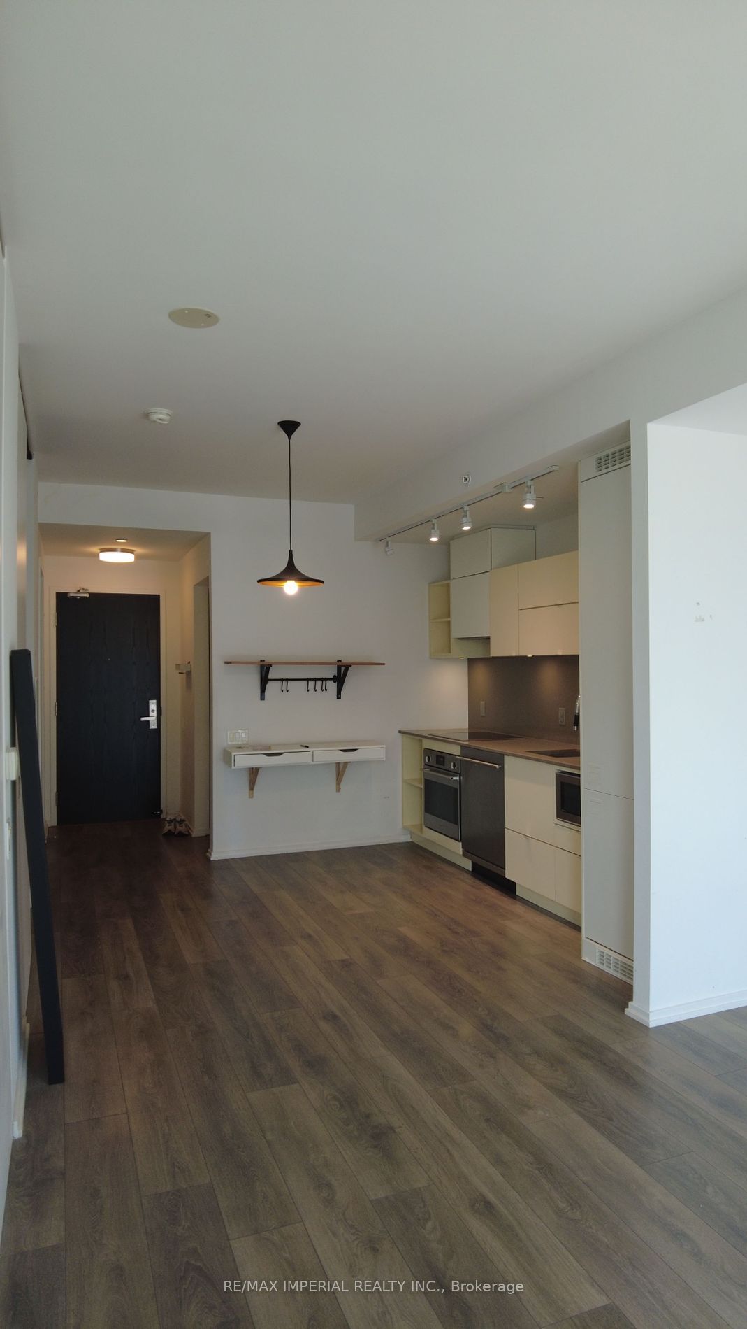 125 peter St, unit 2411 for rent