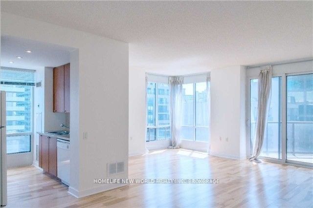 85 Bloor St E, unit 411 for sale - image #2