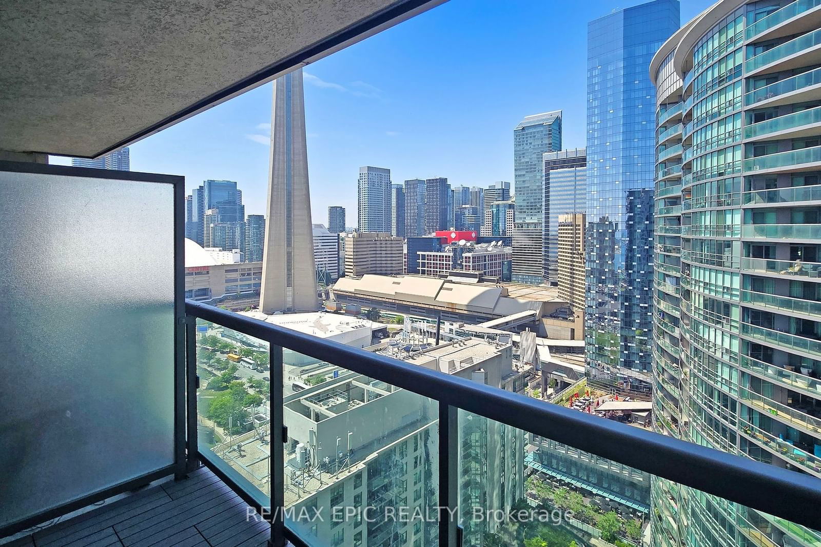 19 Grand Trunk Cres, unit 3305 for sale - image #4