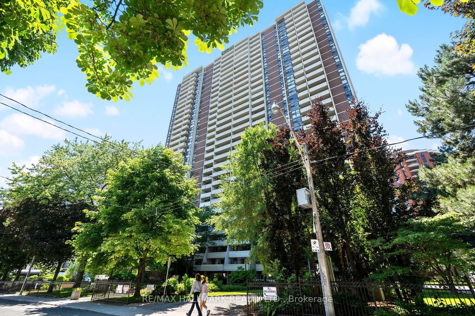 40 Homewood Ave, unit 2501 for sale - image #2