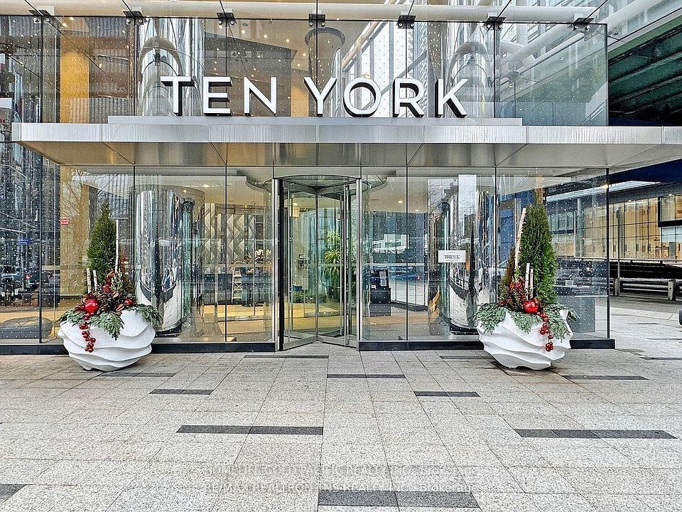 10 York St, unit 2806 for sale