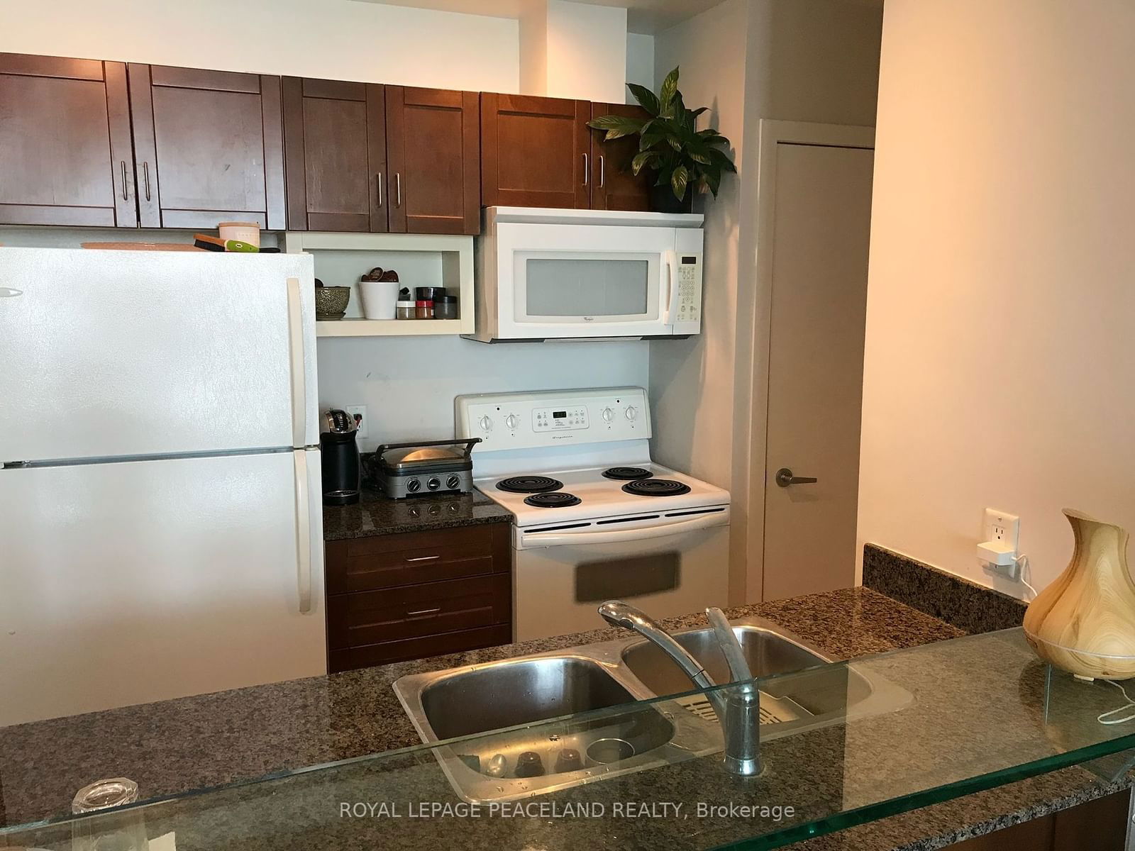 208 Queens Quay W, unit 3307 for sale - image #4