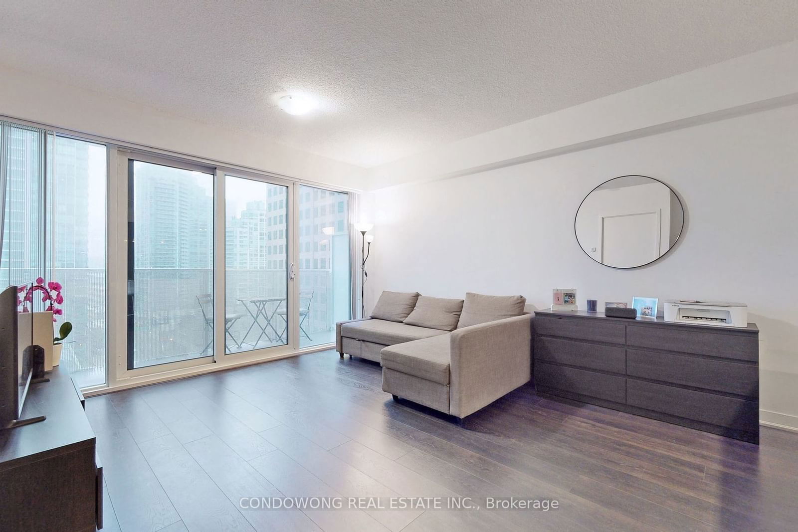 88 Harbour St, unit 1006 for sale - image #10