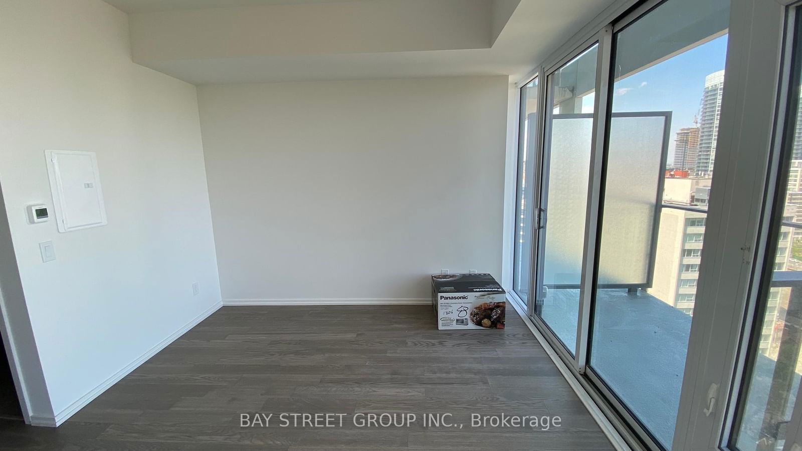 5 Soudan Ave, unit 2306 for sale - image #2